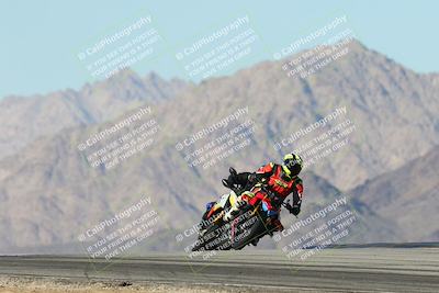 media/Dec-01-2025-Moto Forza (Mon) [[2daa91e15f]]/2-Intermediate Group/Session 4 Turn 9/